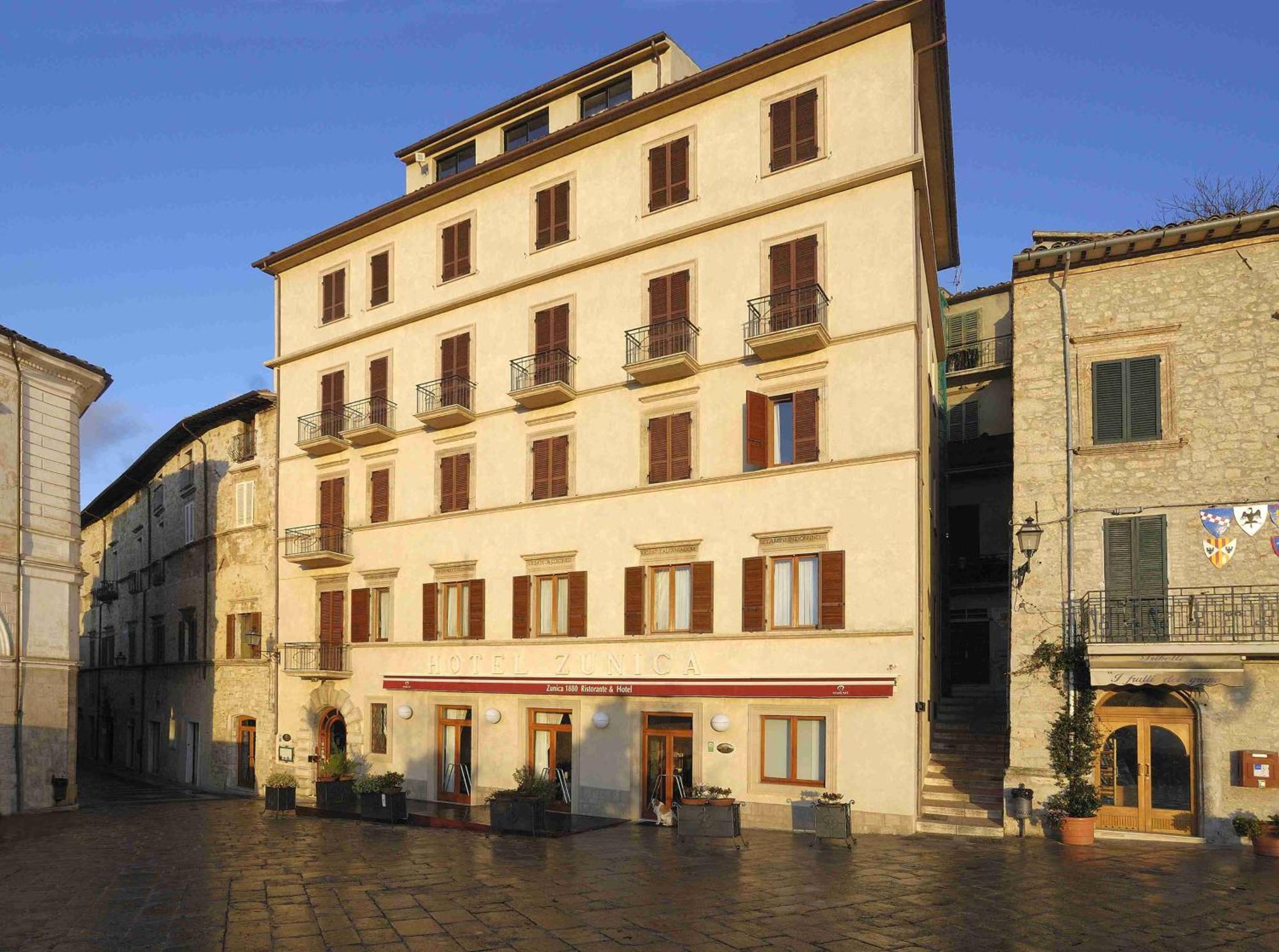Zunica Ospitalita Dal 1880 Hotell Civitella Del Tronto Eksteriør bilde